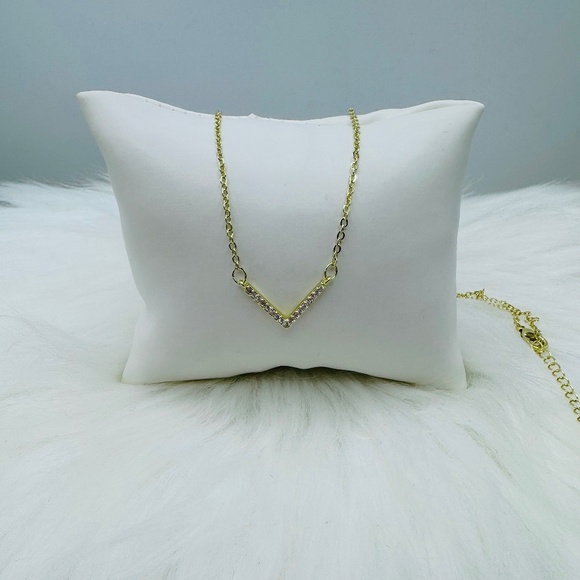 V Necklace With Rhinestone Necklace - Picture 1 of 4